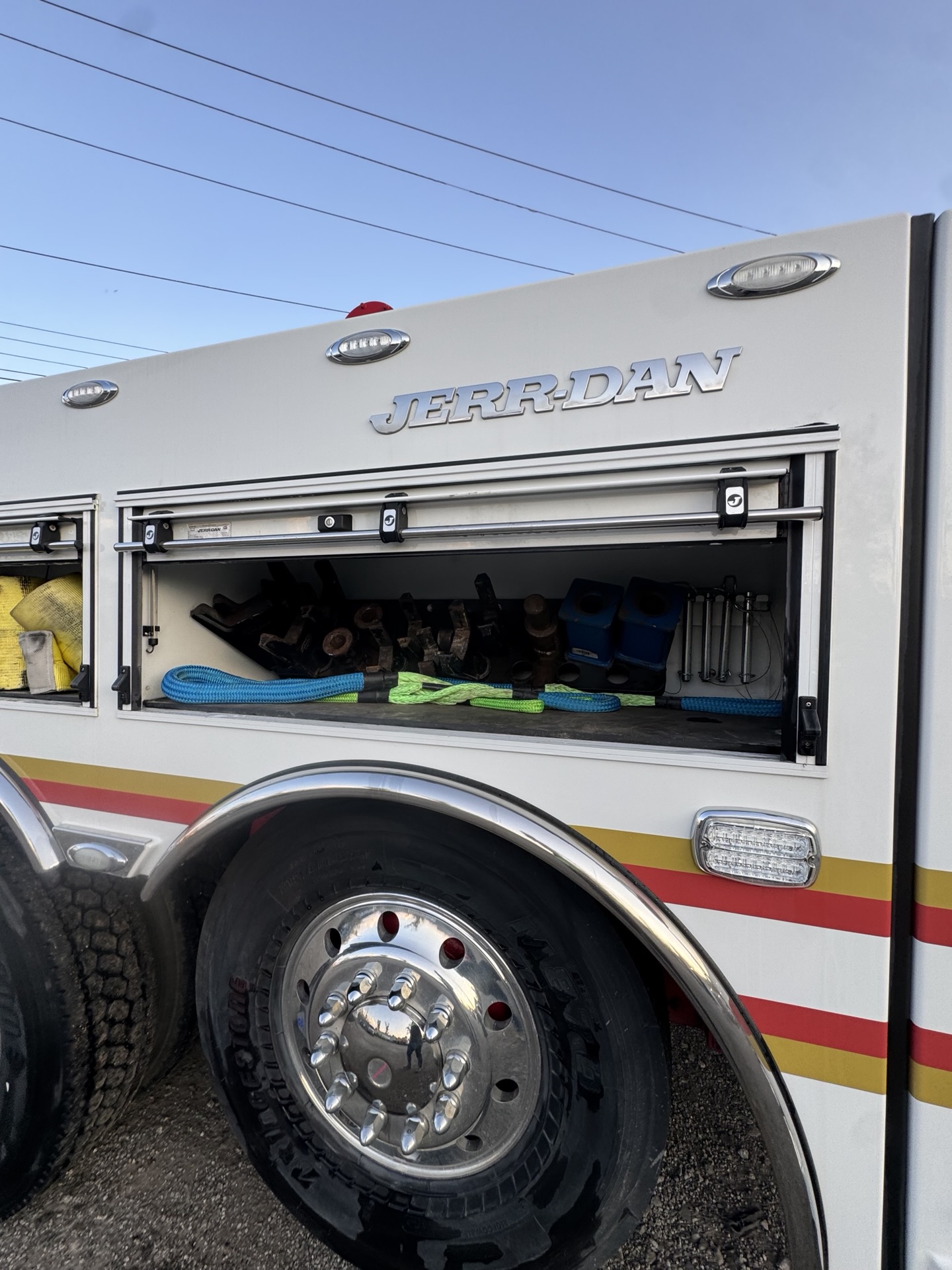 2023 Peterbilt 567 - image 8