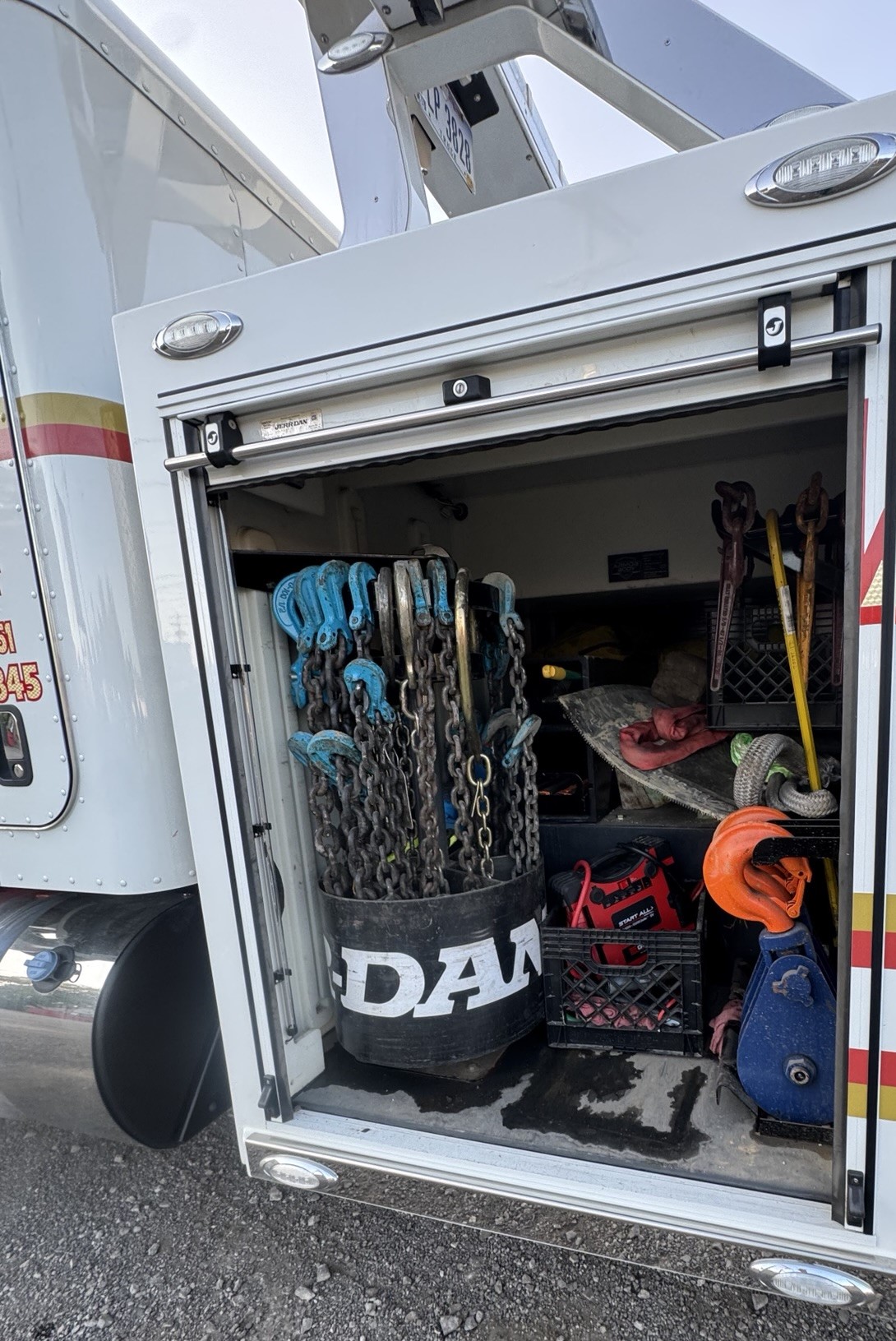 2023 Peterbilt 567 - image 13