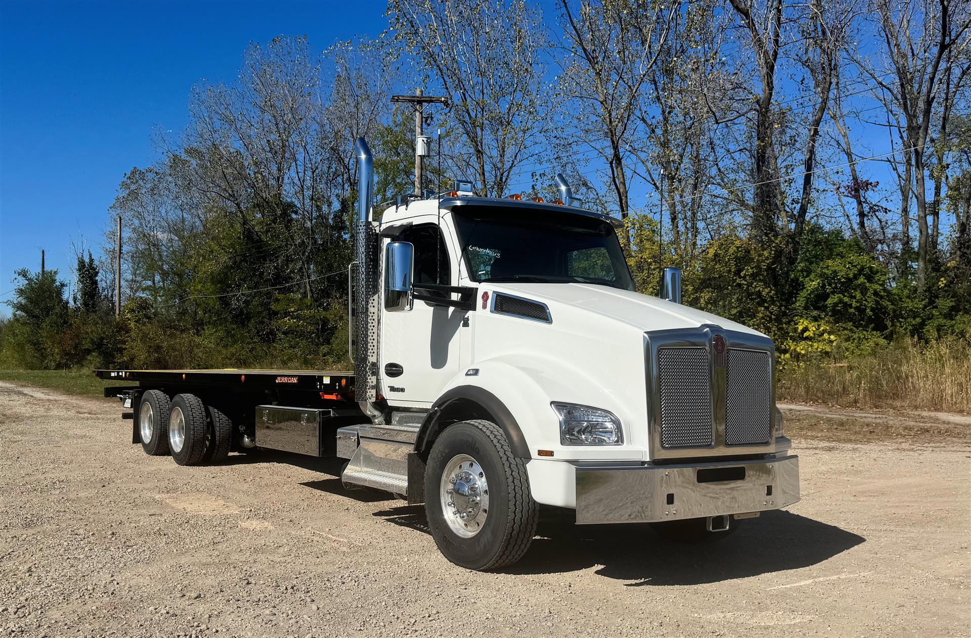 2025 Kenworth T880
