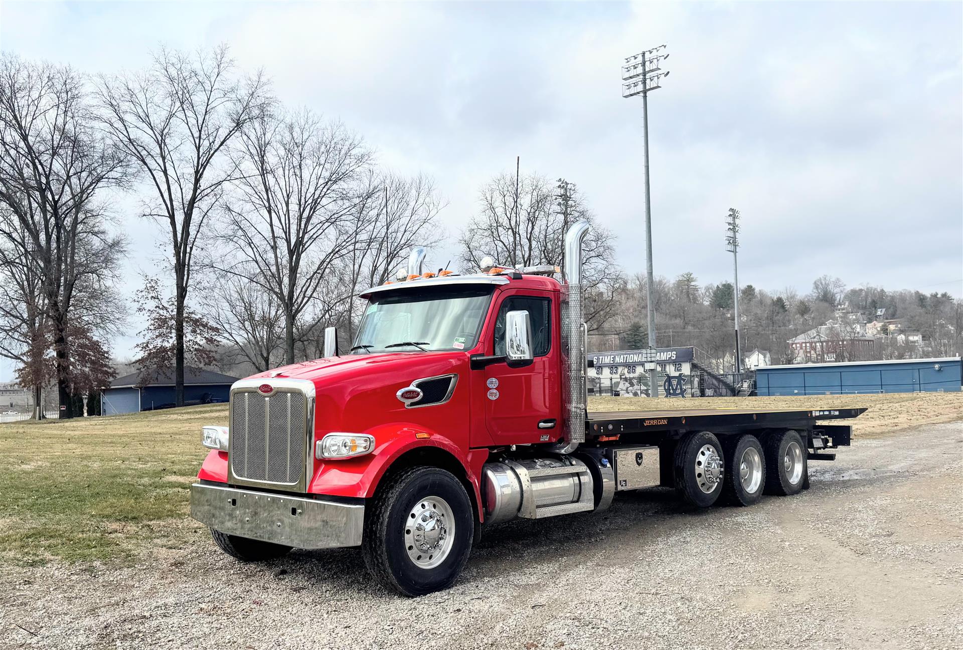 2026 Peterbilt 567 - image 2