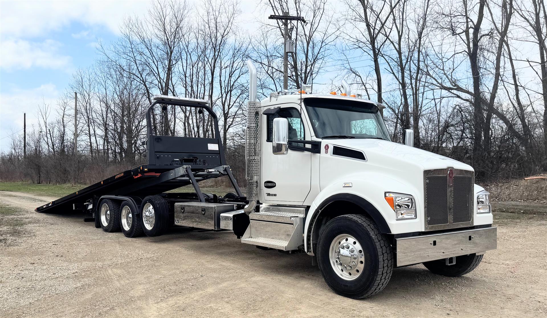 2025 Kenworth T880 - image 16