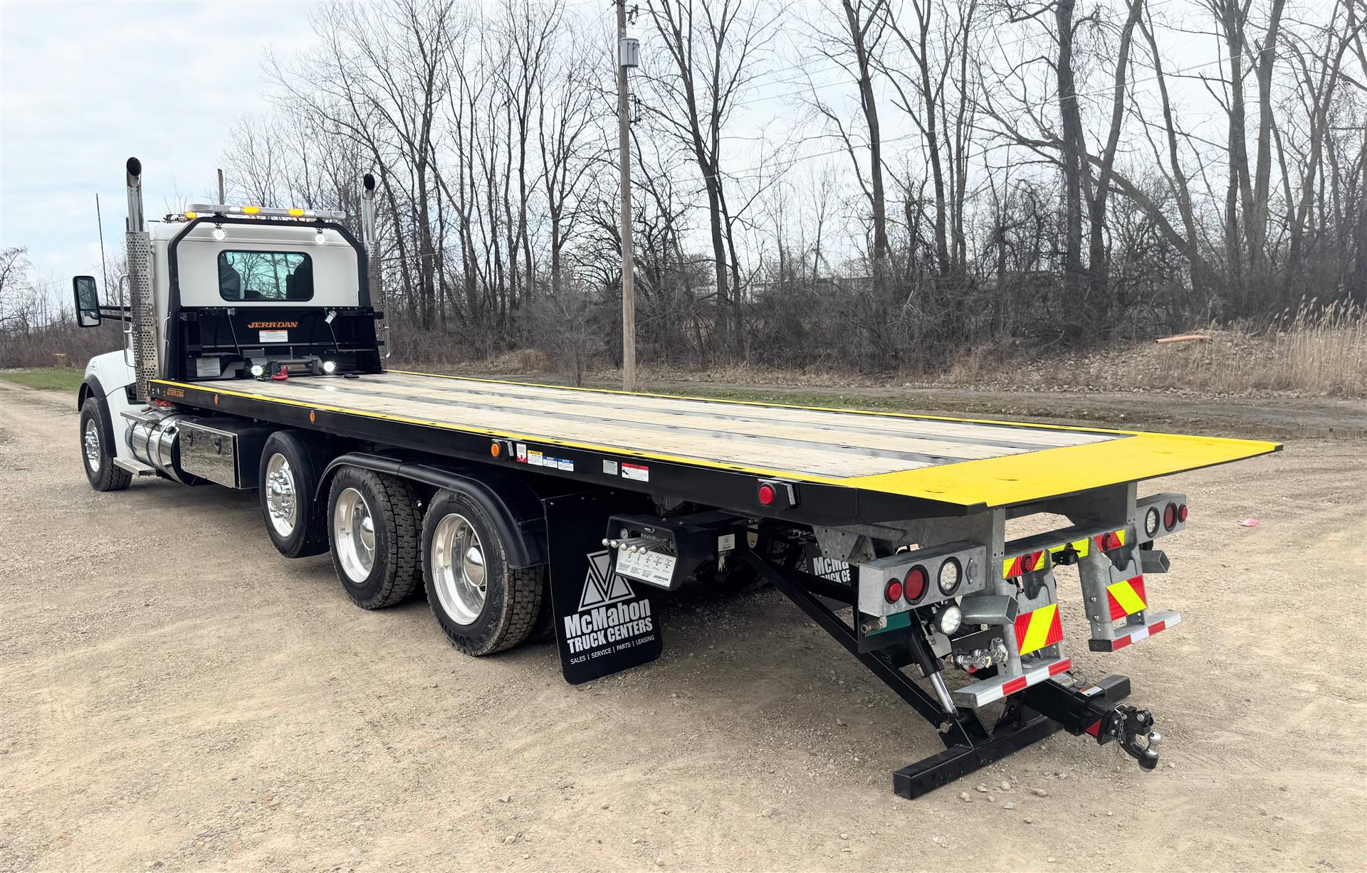 2025 Kenworth T880 - image 12