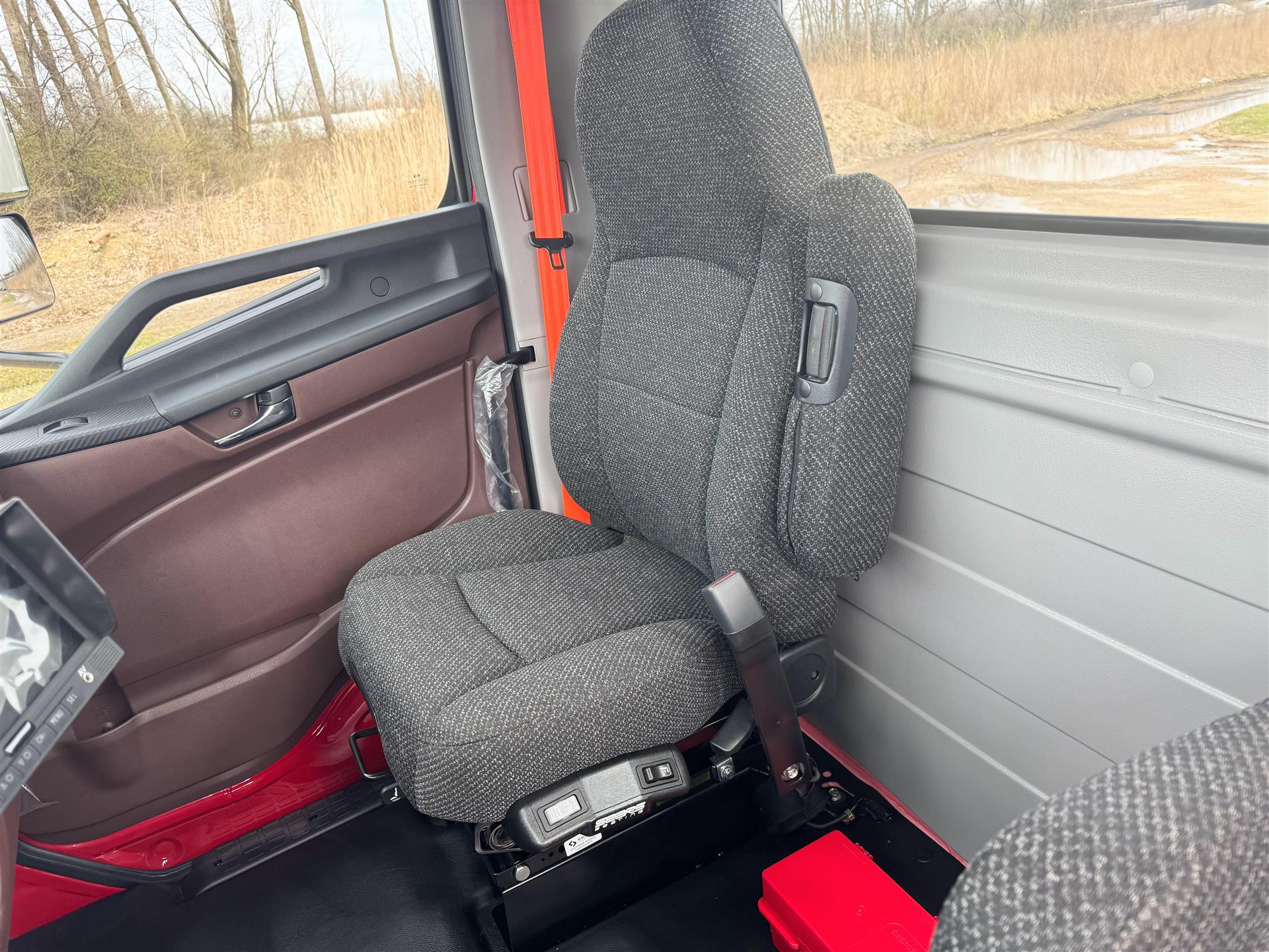 2025 Hino - image 25