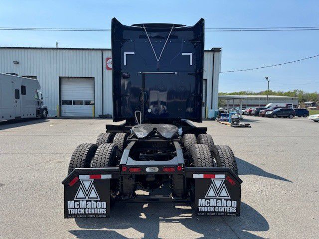 2024 Mack Anthem - image 6