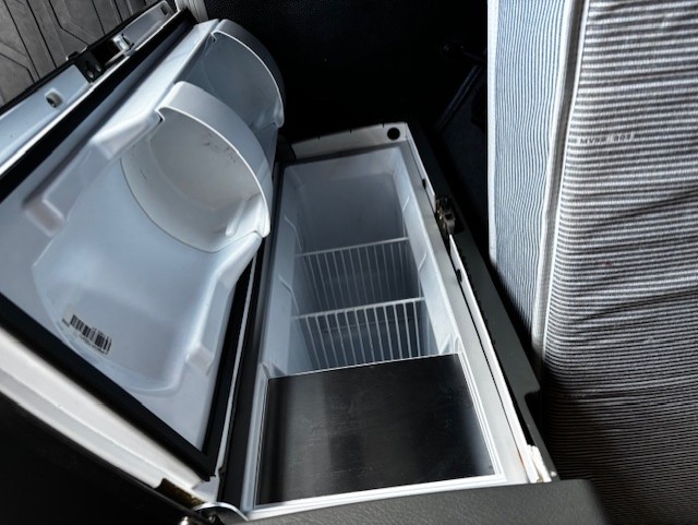 2020 Volvo - image 15