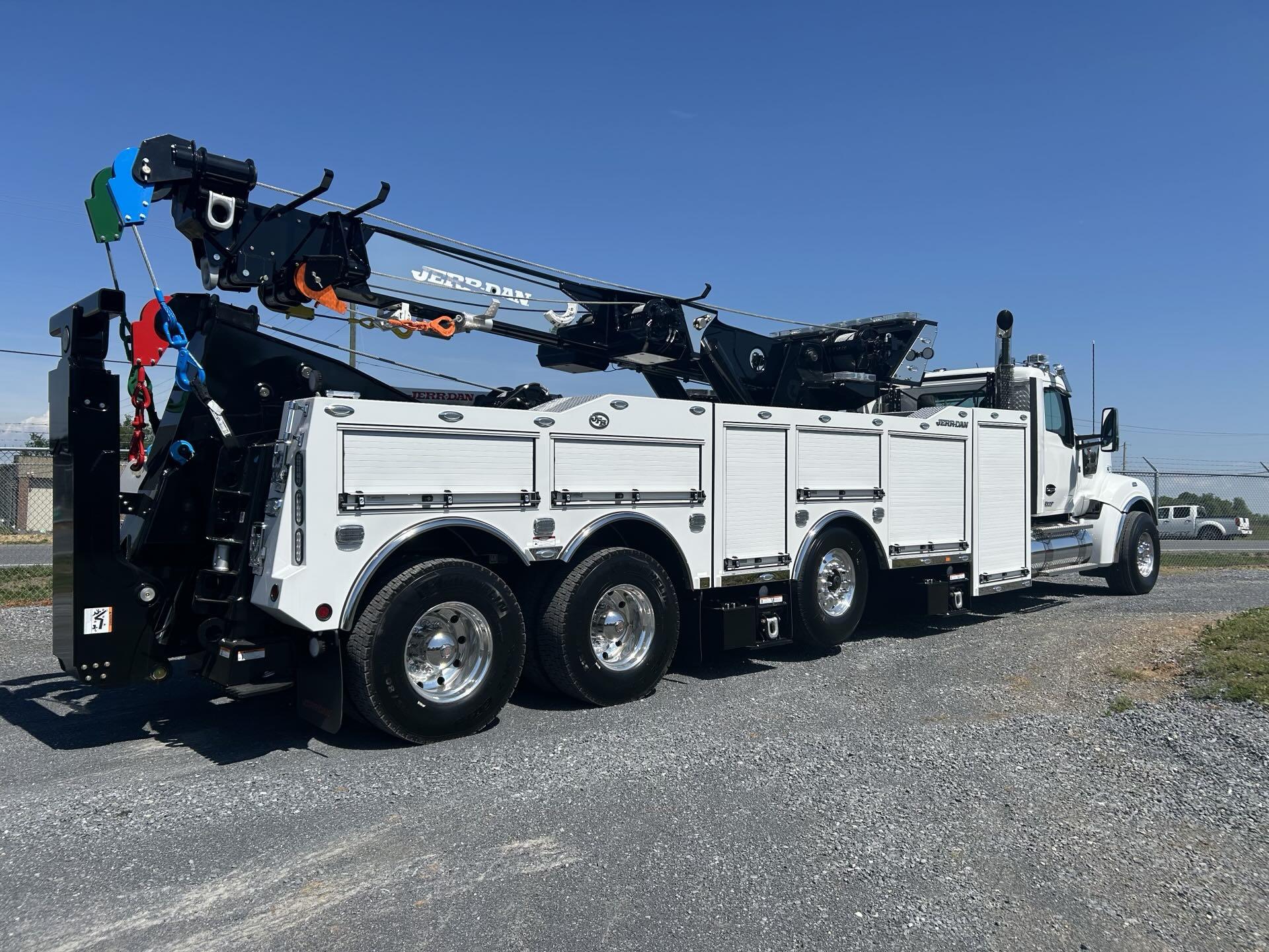 2025 Kenworth W990 in London, OH