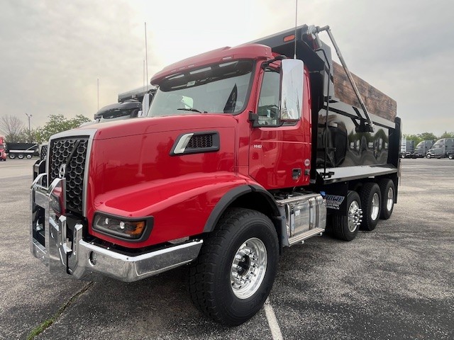 2027 Volvo VHD Triaxle