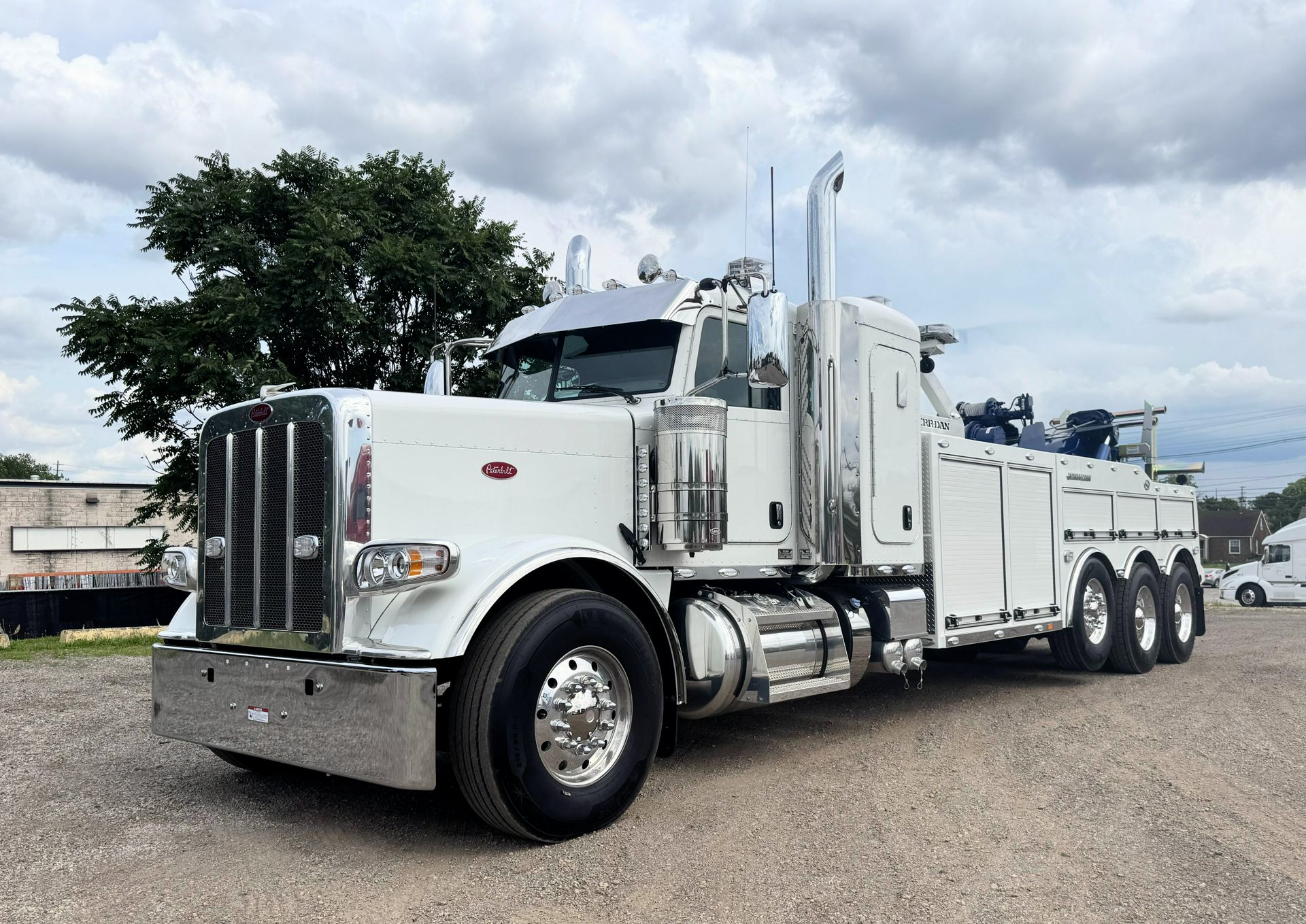 2024 Peterbilt 389
