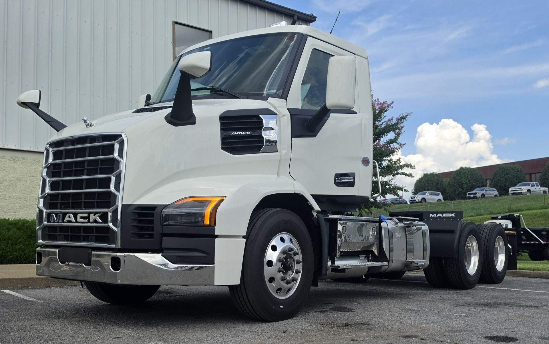 2027 Mack AN64T M742