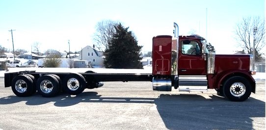 2027 Peterbilt 589