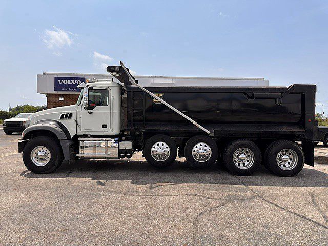 2024 Mack Granite in London, OH — photo 8