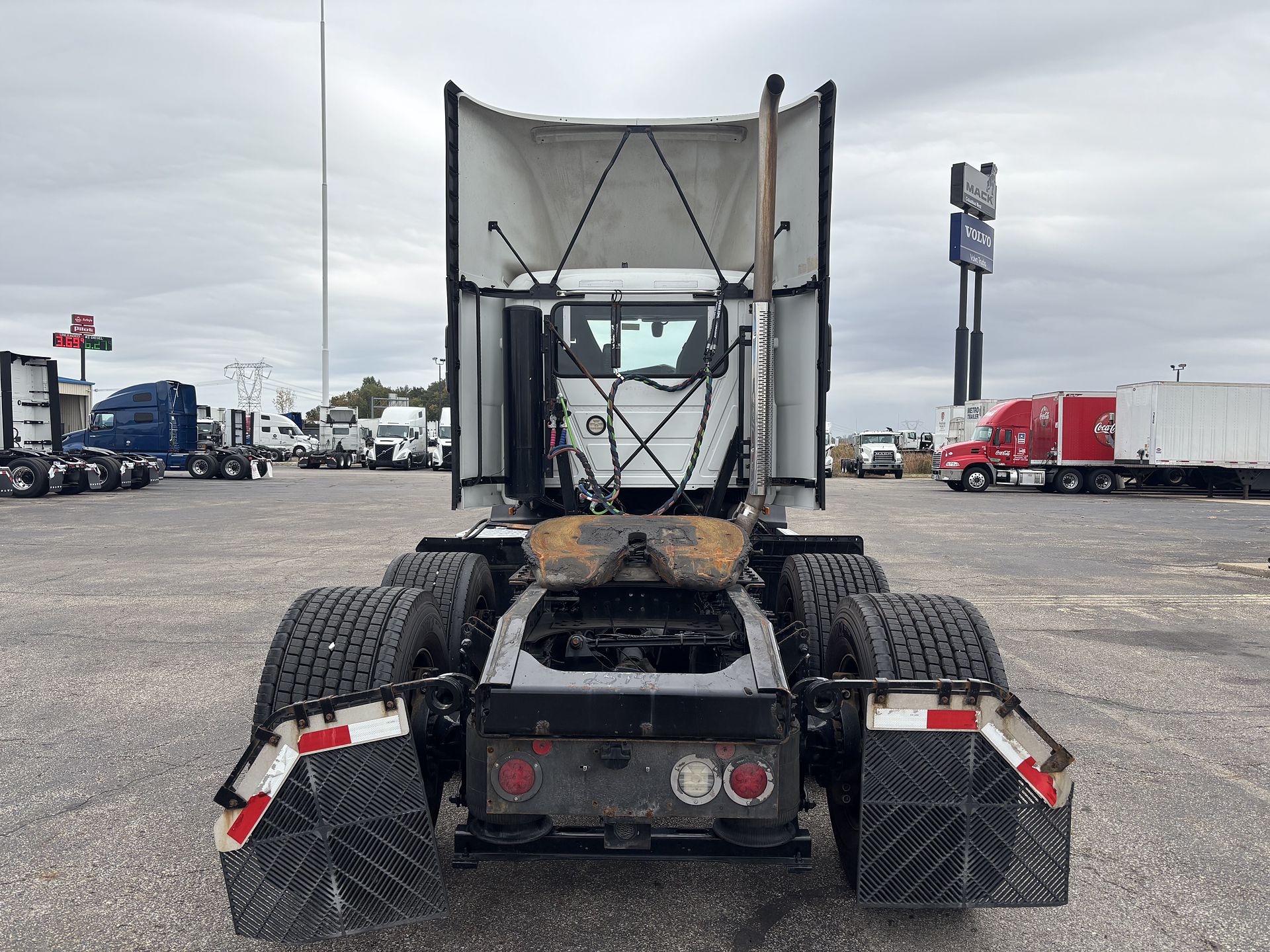 2022 Mack Anthem in London, OH — photo 6