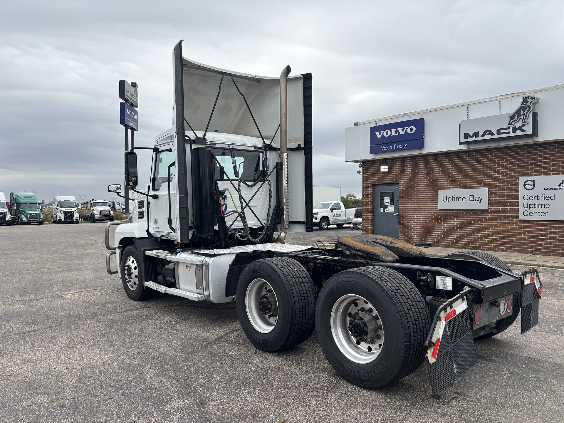 2022 Mack Anthem in London, OH — photo 7