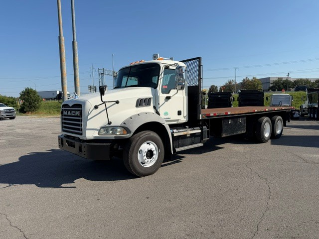 2018 Mack GU813 M755