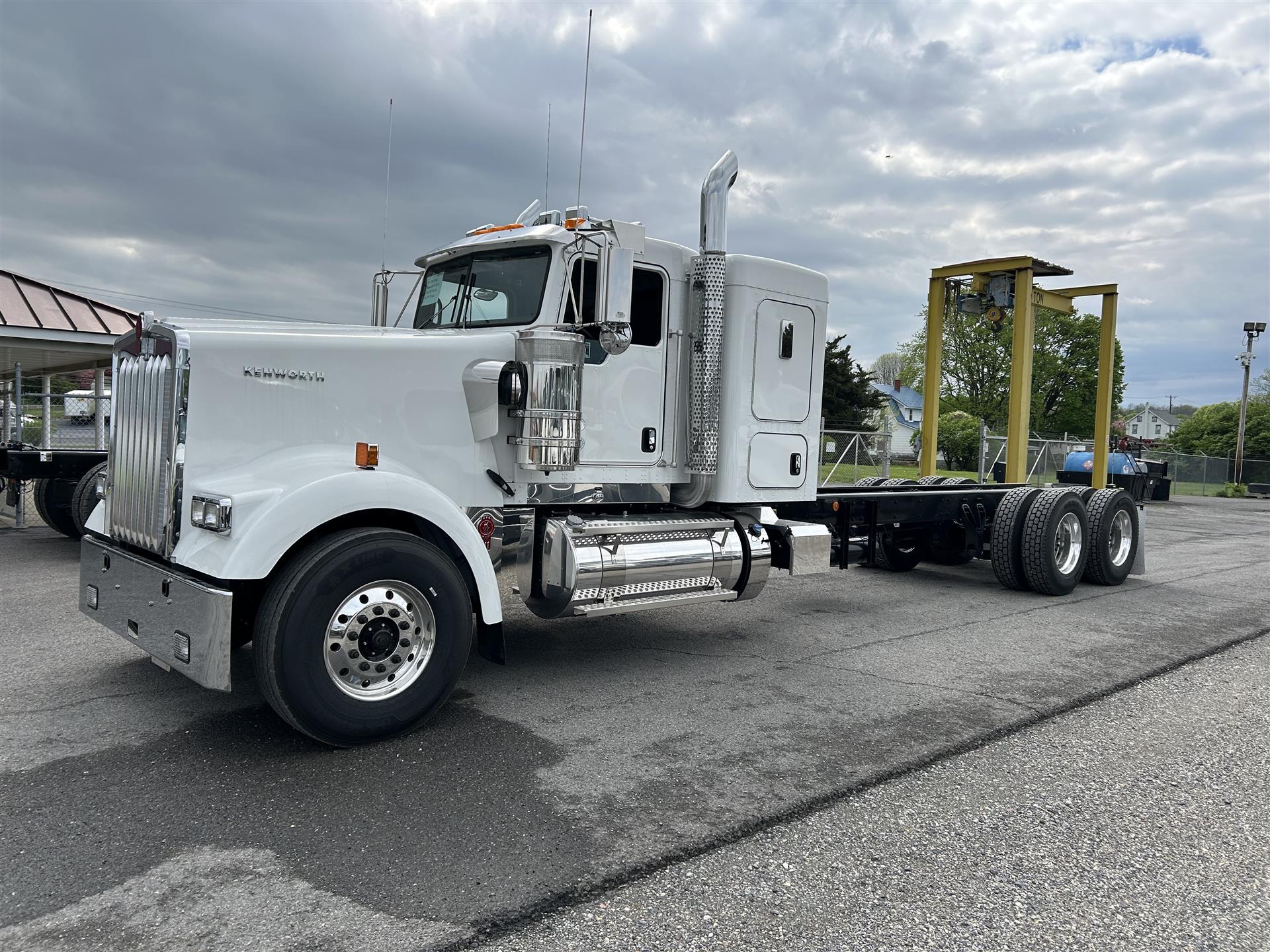 2025 Kenworth W900 in London, OH