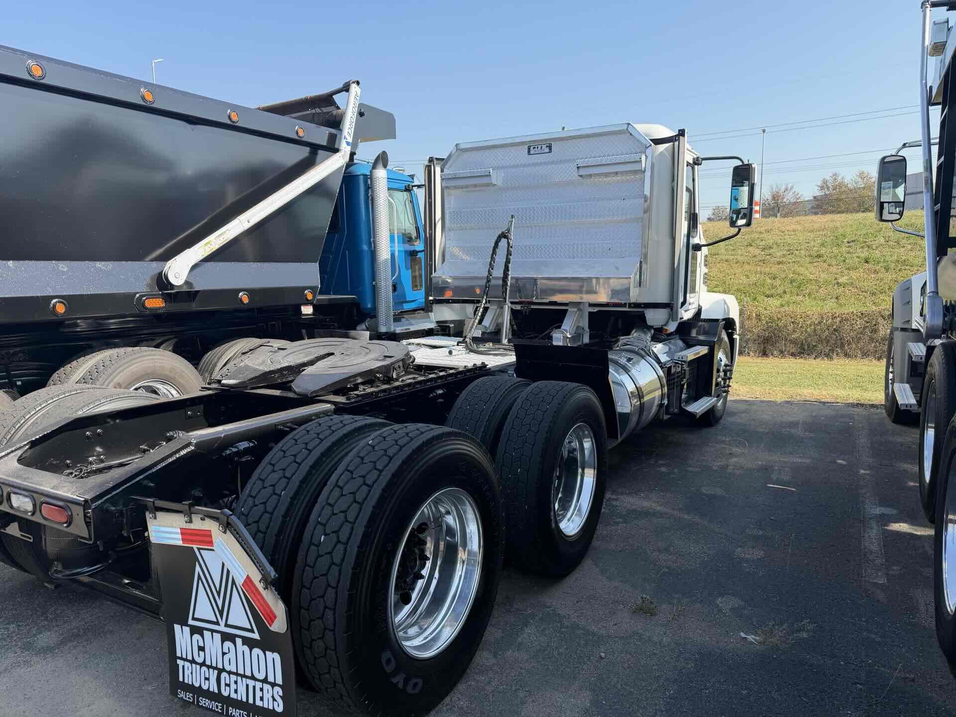2022 Mack Anthem in Charlotte, NC — photo 3