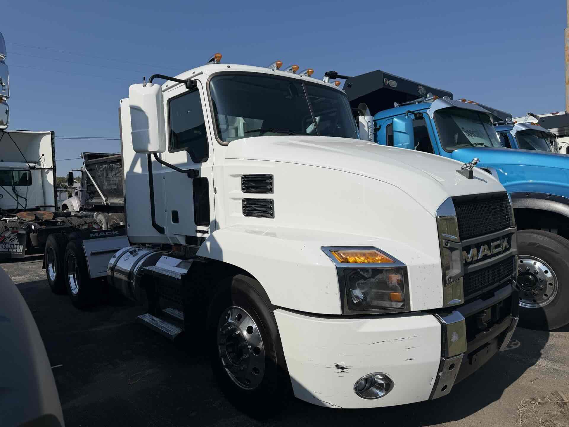 2022 Mack Anthem in Charlotte, NC — photo 2