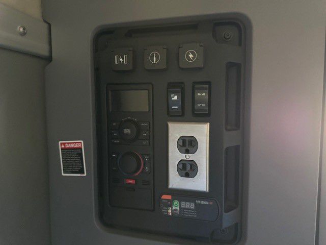 2020 Mack - image 10