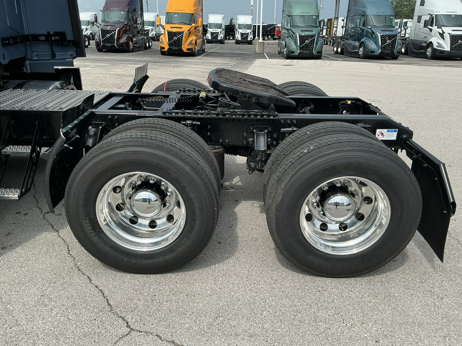 2026 Volvo - image 23