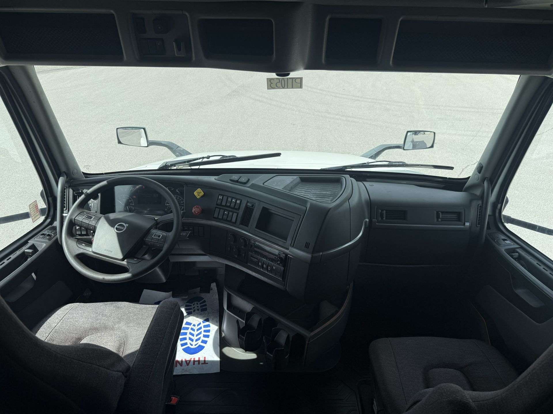 2024 Volvo - image 18