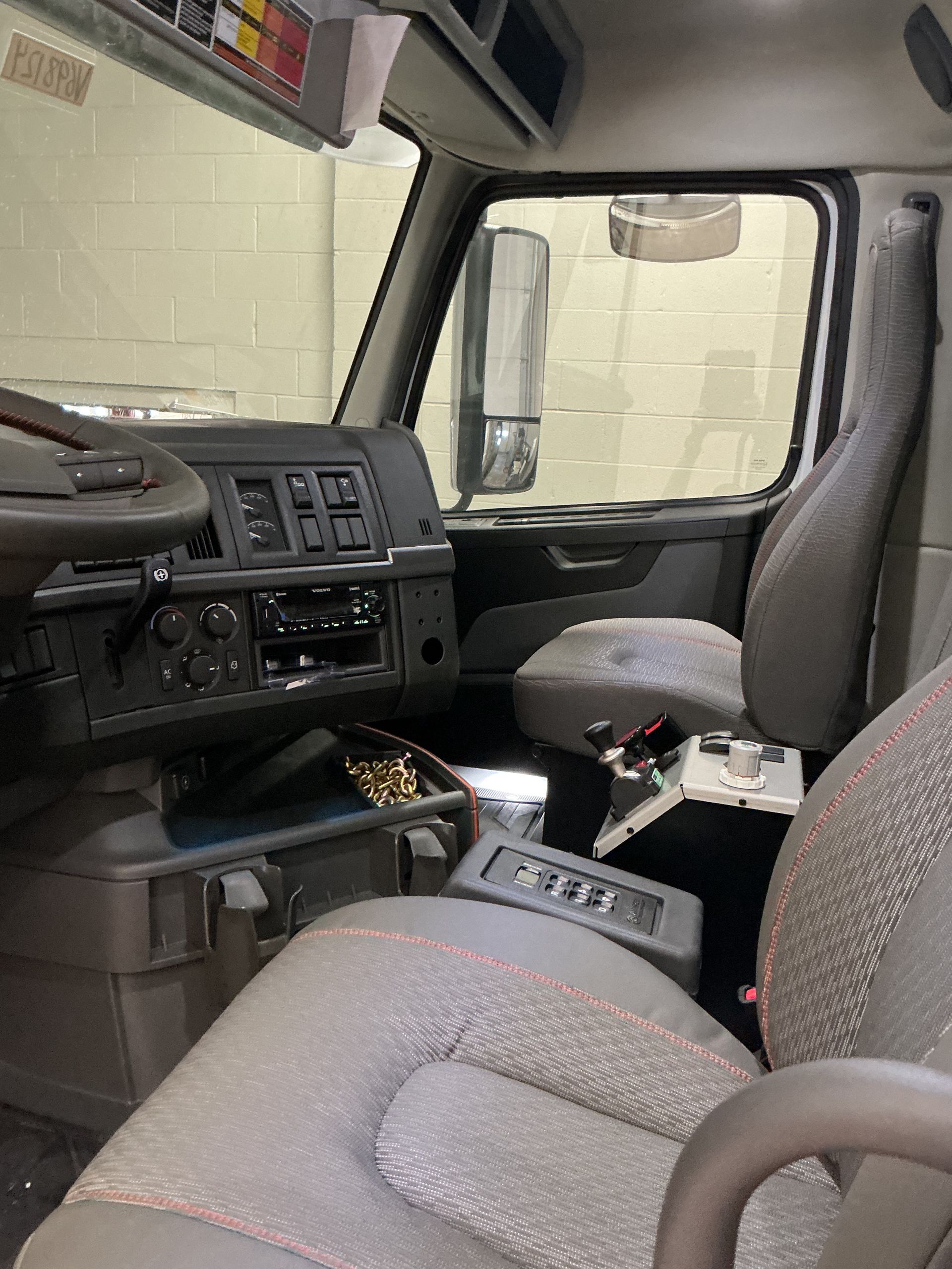 2026 Volvo - image 18