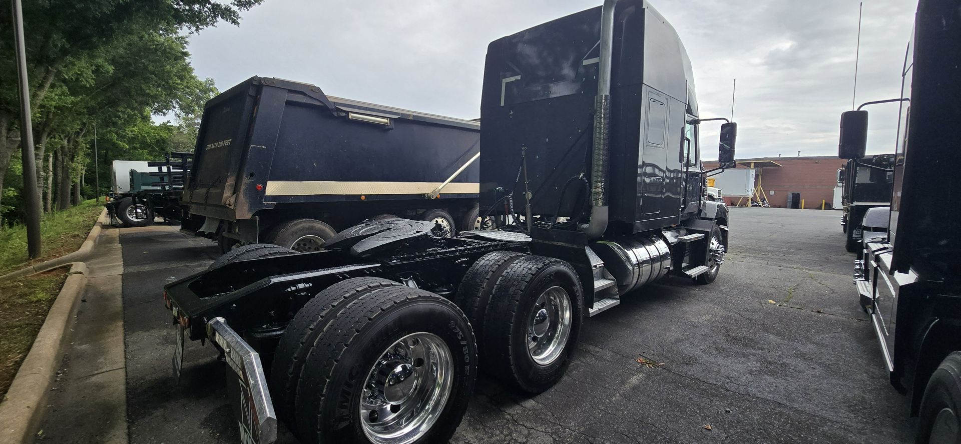 2020 Mack Anthem in Charlotte, NC — photo 3