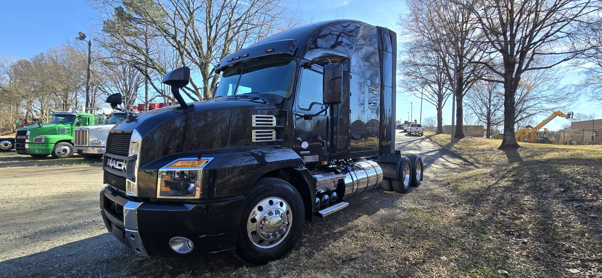 2019 Mack AN64T M742