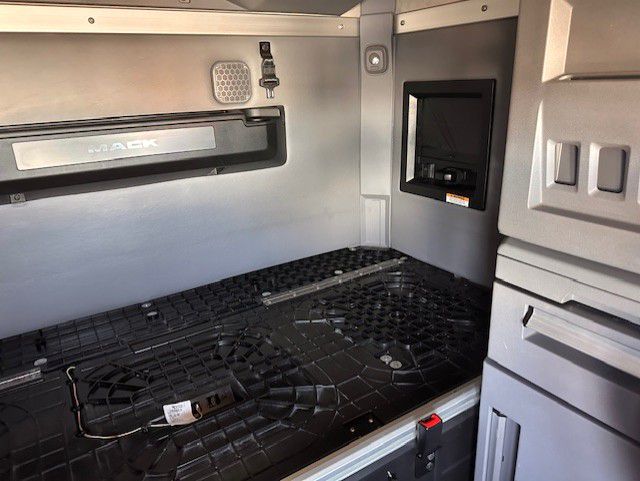 2024 Mack - image 12