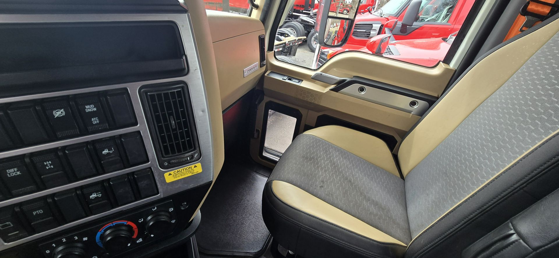 2021 Mack - image 21