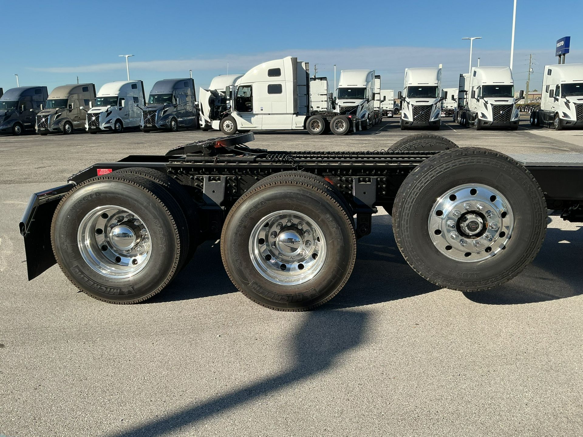 2026 Volvo - image 11