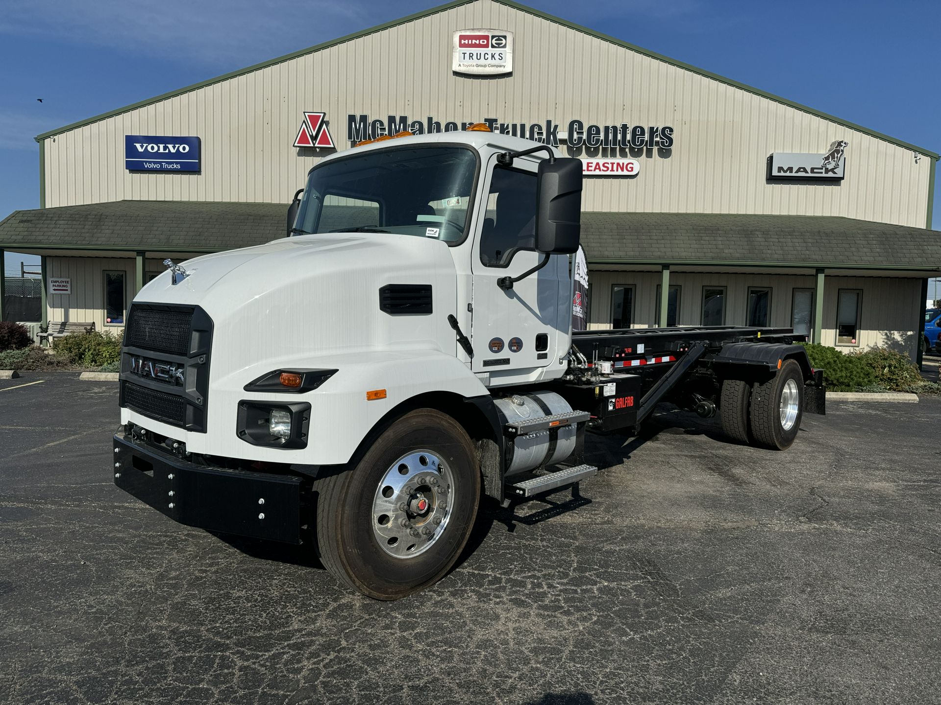 2026 Mack MD742