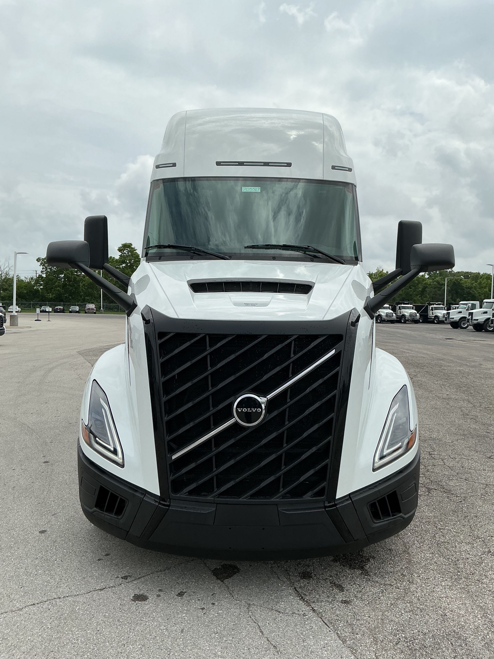 2026 Volvo - image 2