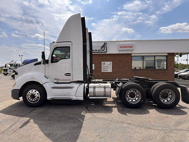 2020 Kenworth T680 in London, OH — photo 8