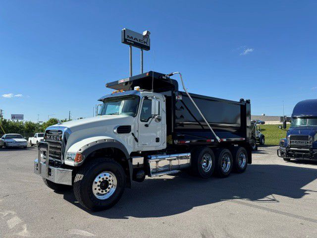 2024 Mack GR64F M359