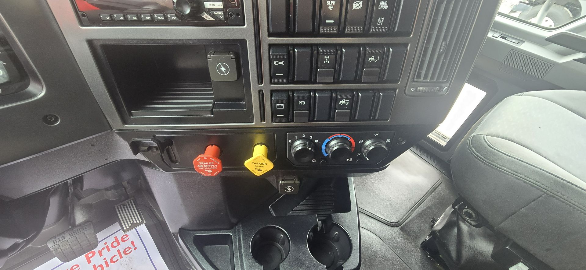 2020 Mack - image 19