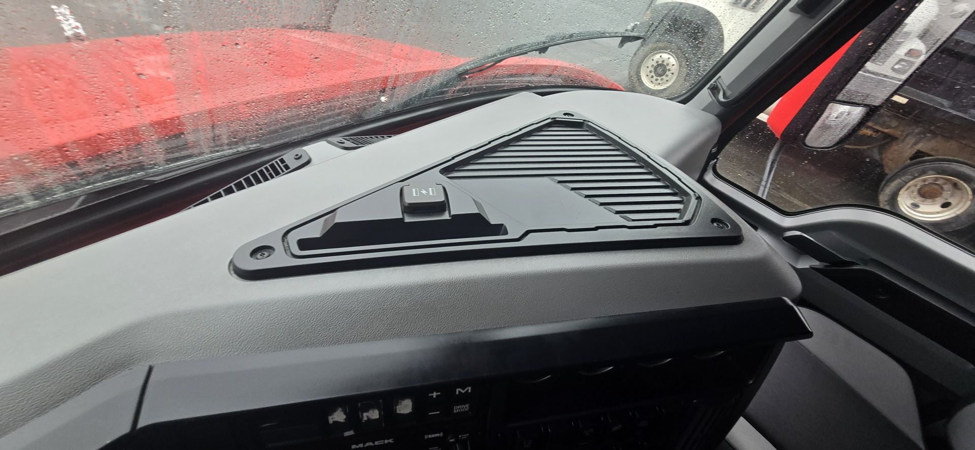 2023 Mack - image 21