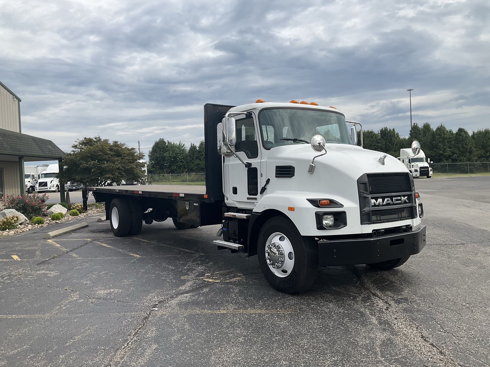 2021 Mack MD in Clarksville, IN — photo 3