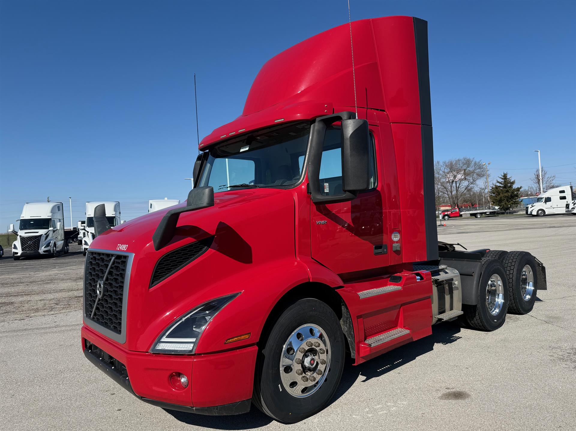 2020 Volvo VNR64T300