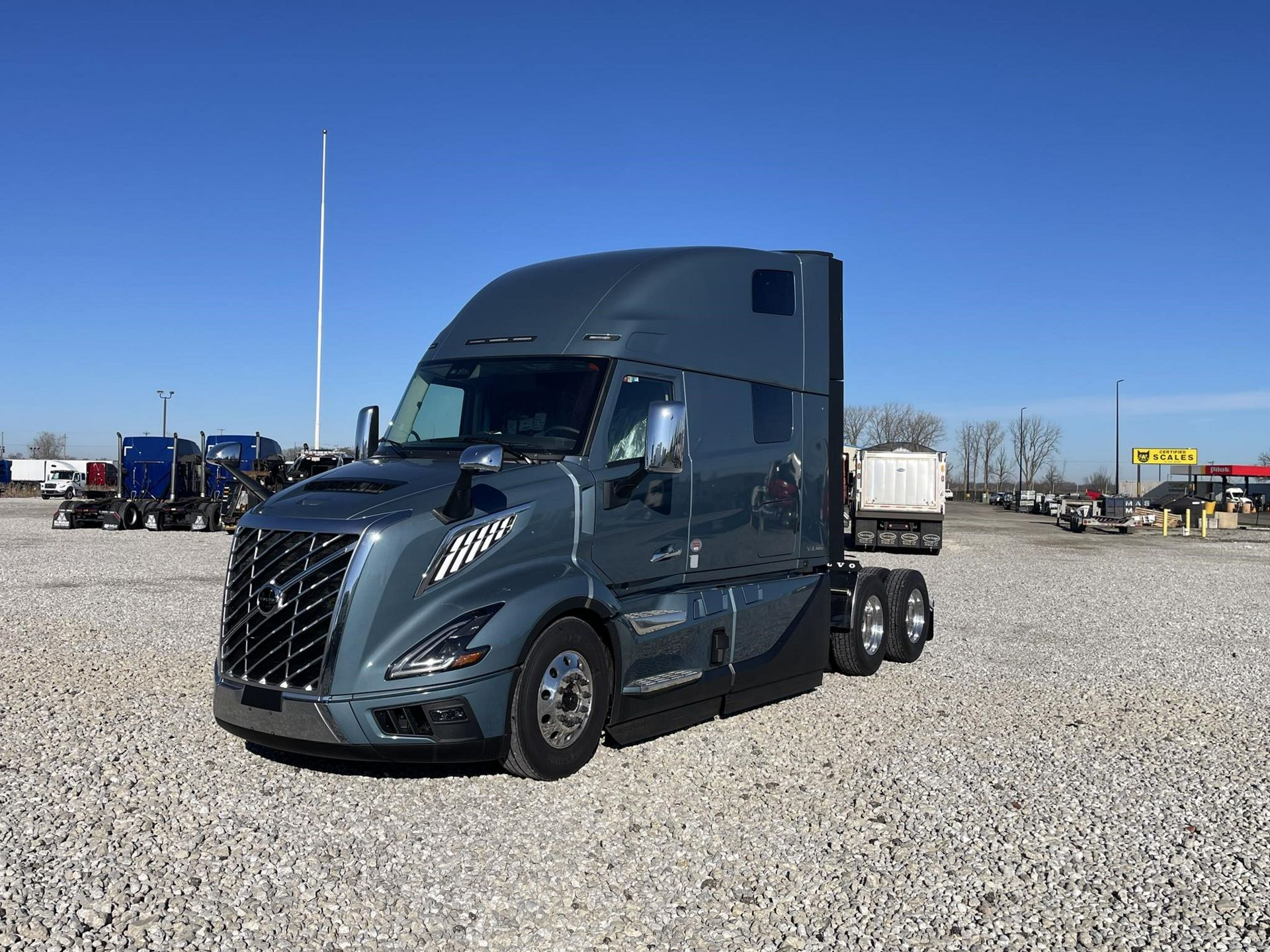 2027 Volvo VNL64T860