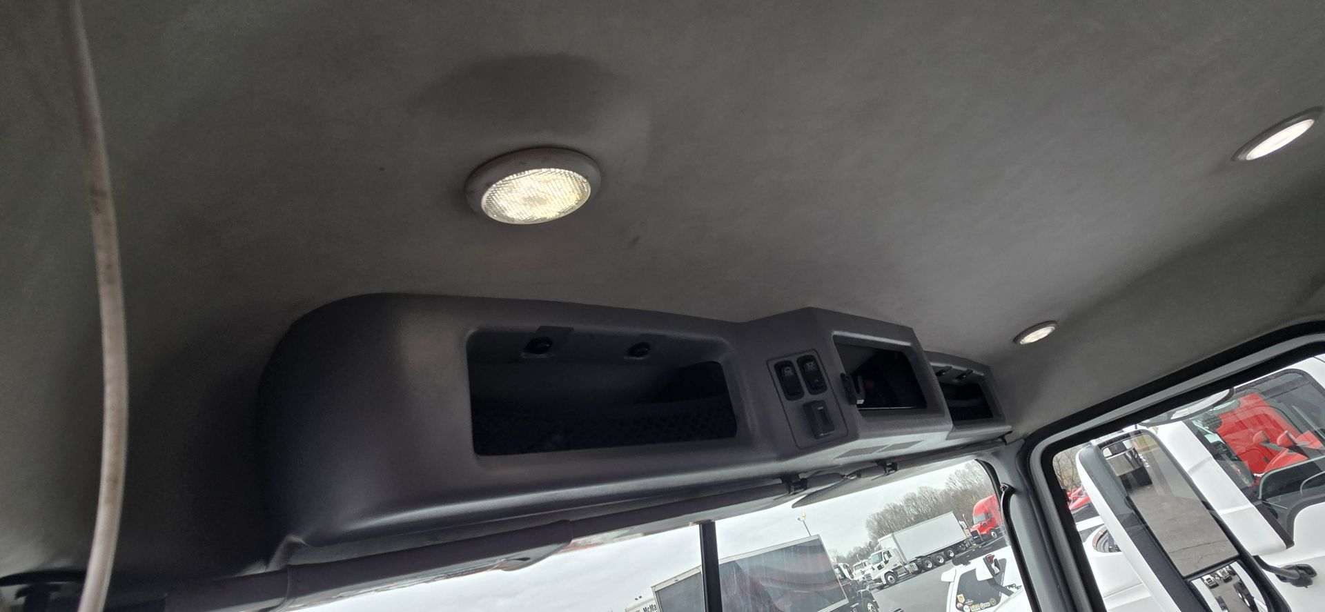 2022 Mack - image 30