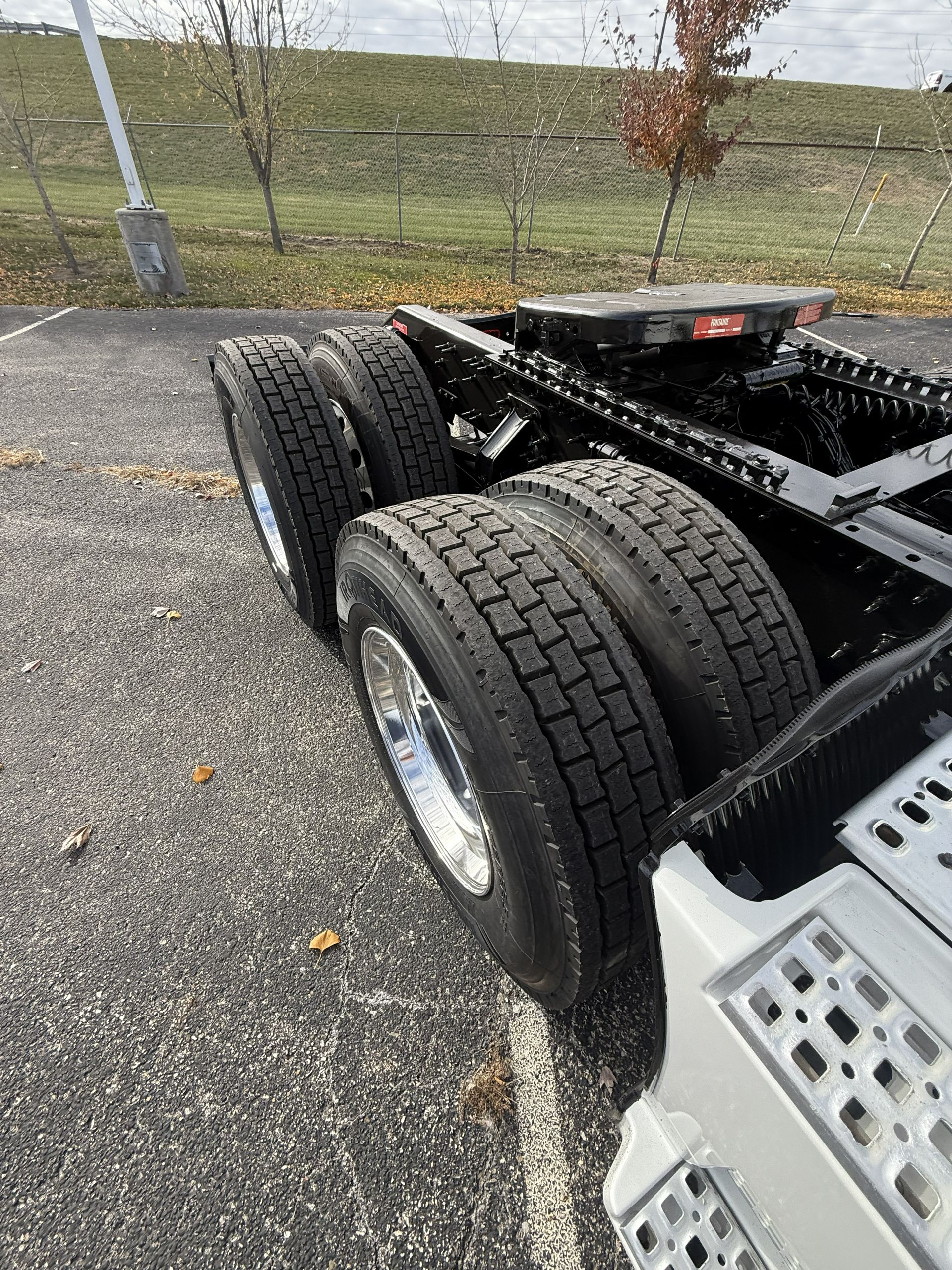 2024 Volvo - image 9