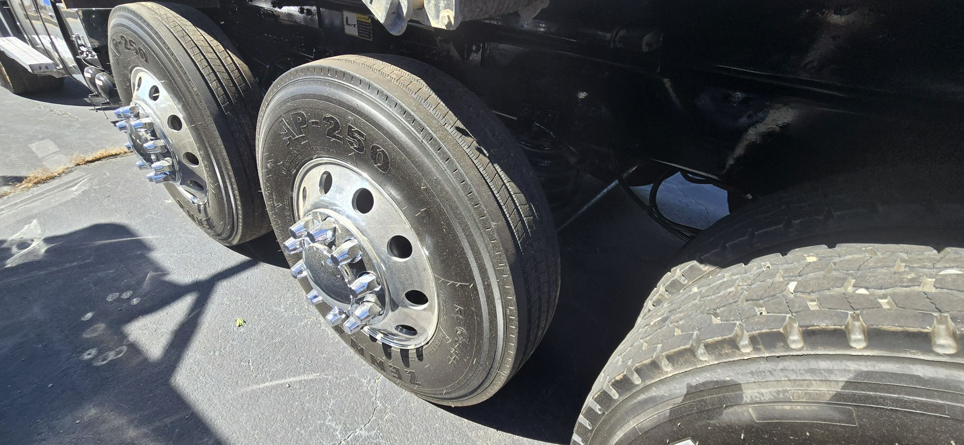 2024 Mack Granite - image 18