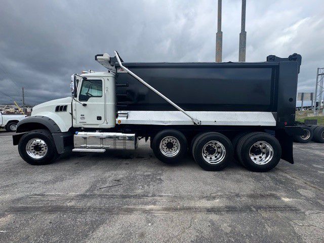 2020 Mack Granite - image 7