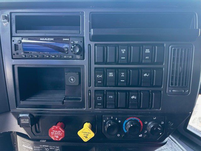 2024 Mack - image 8