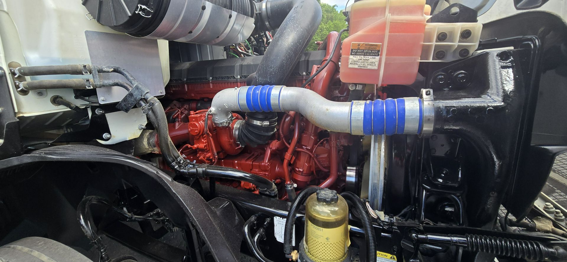 2020 Mack Anthem - image 8