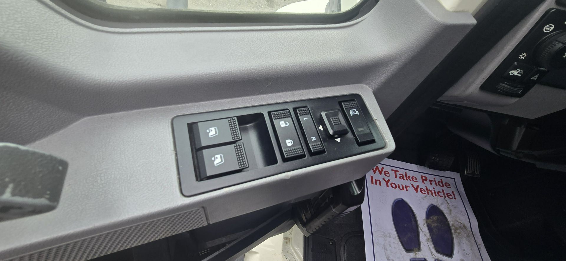 2020 Mack - image 15