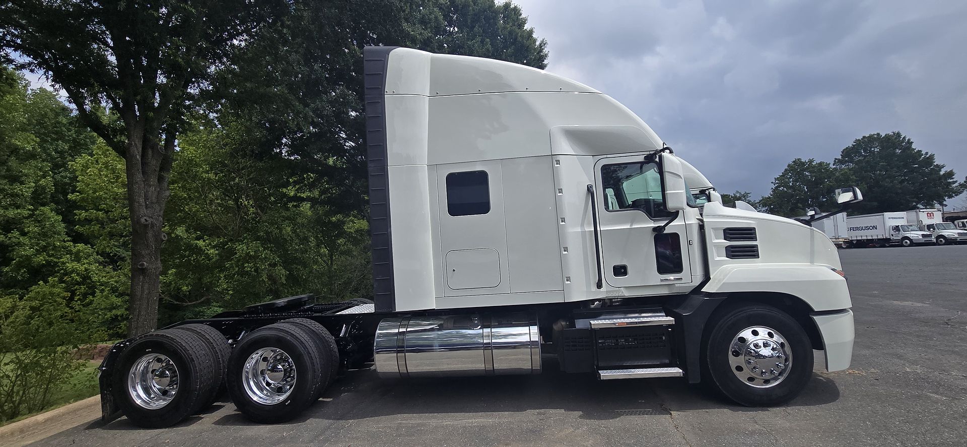 2025 Mack Anthem in Charlotte, NC — photo 2