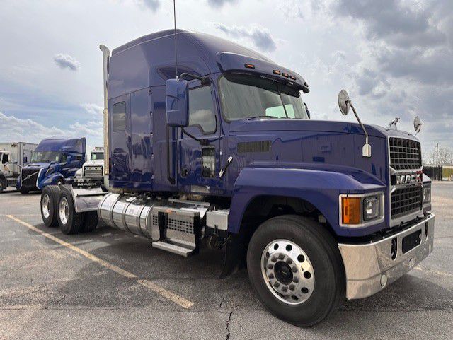 2024 Mack - image 3