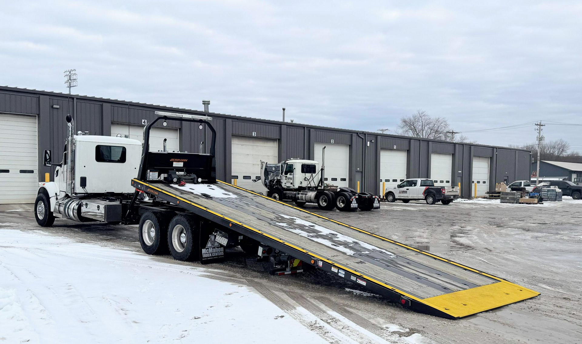 2025 Peterbilt 567 - image 9