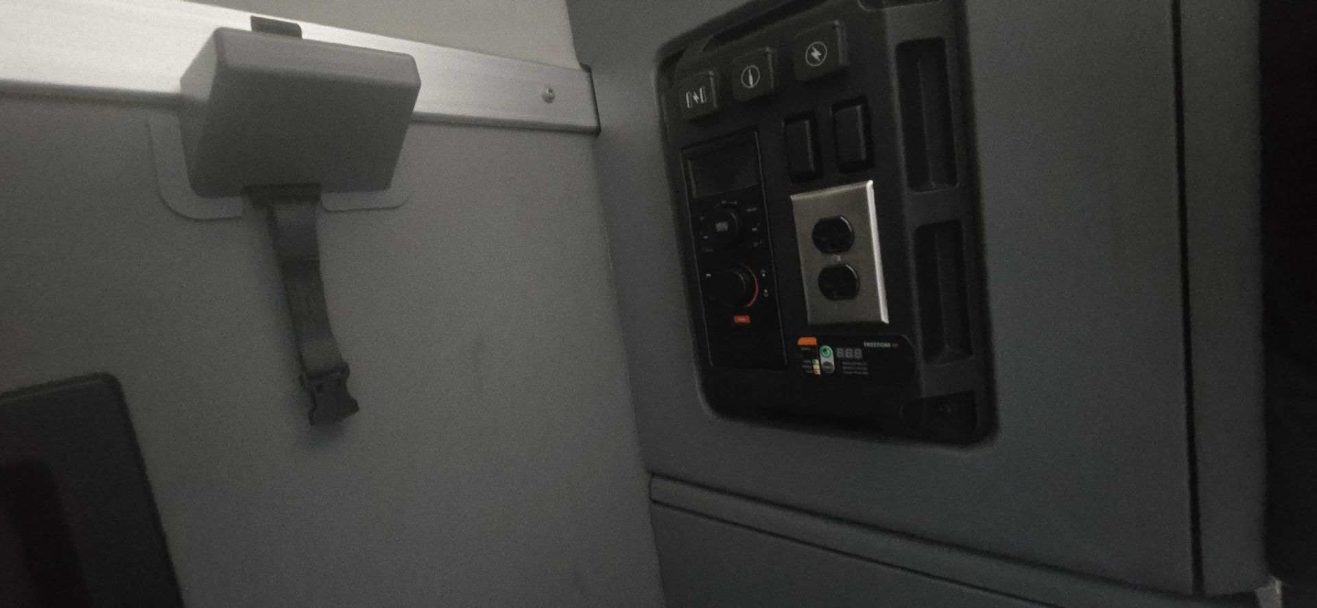 2020 Mack - image 29